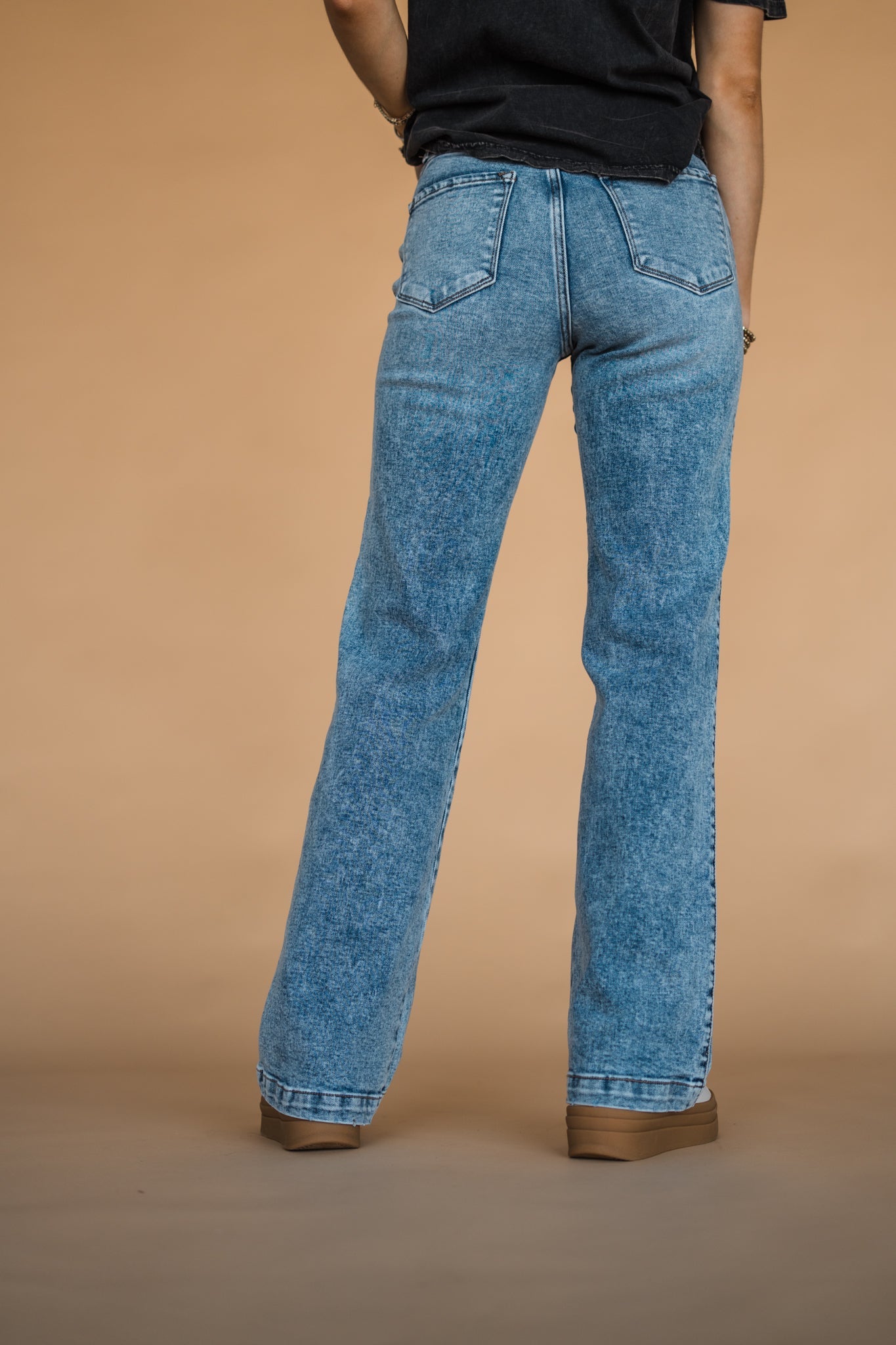 The Beck Kancan Straight Leg Jean