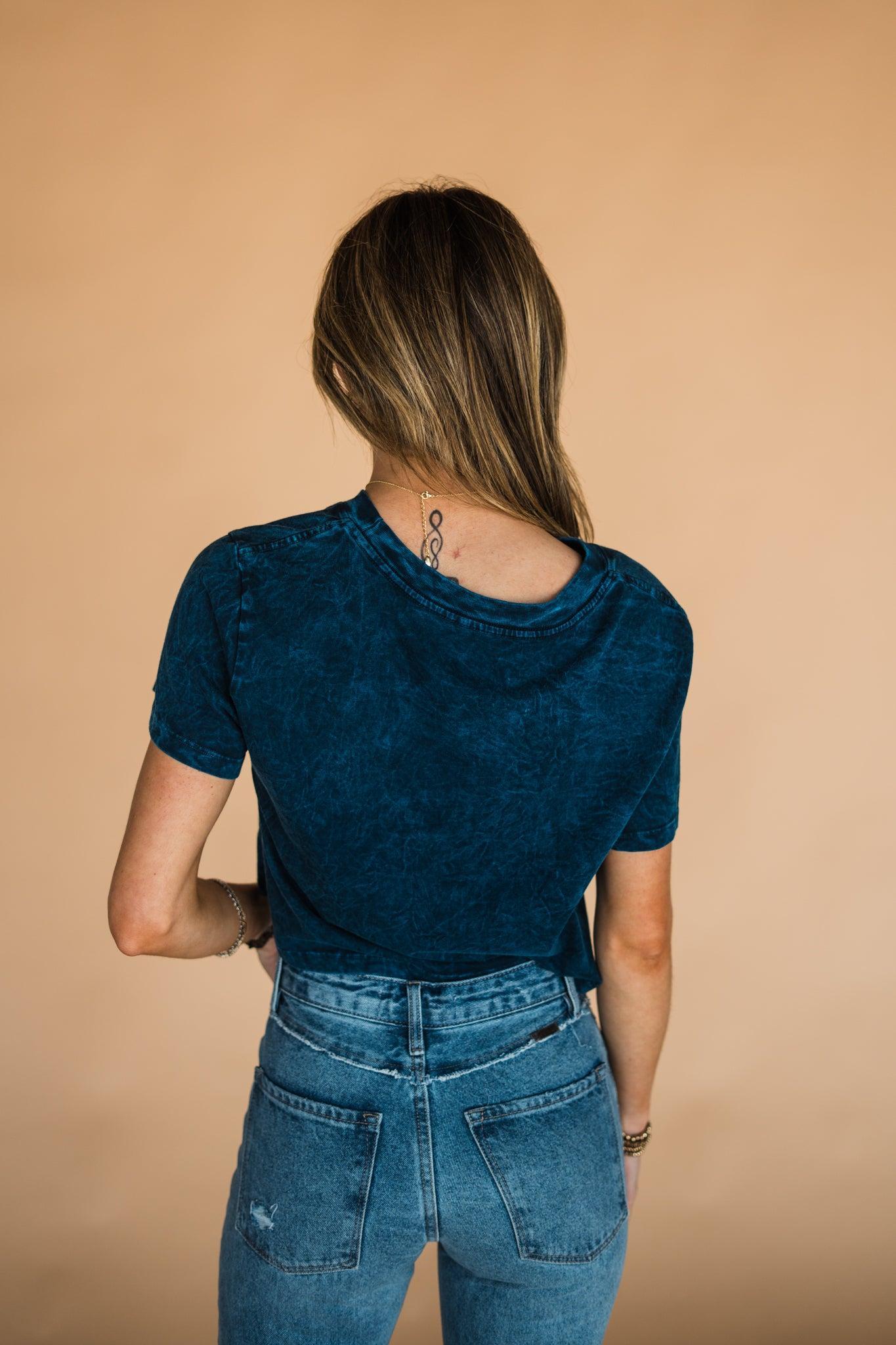 SALE The Rodeo Retro Cropped Tee in Navy