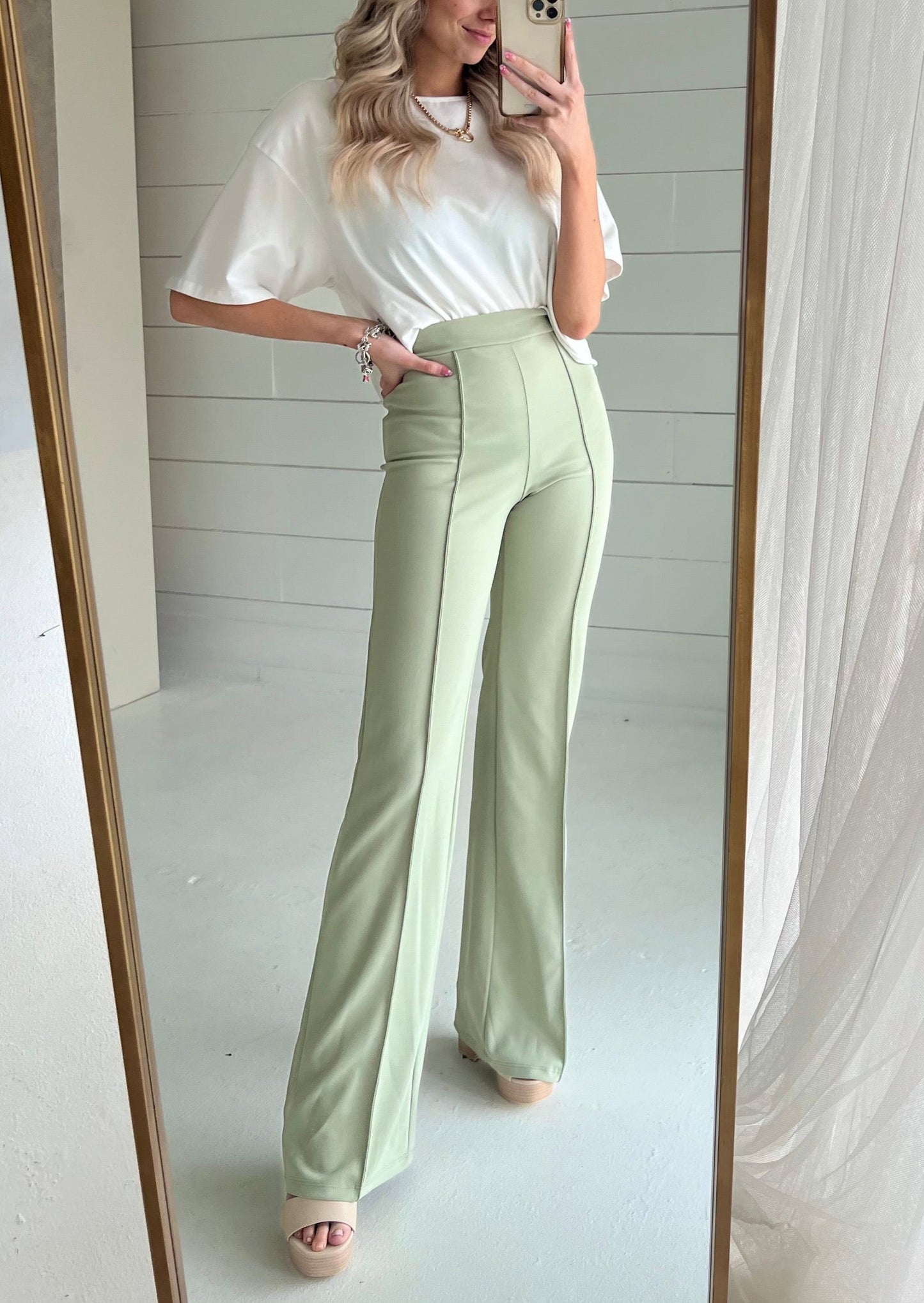 The Zoey Stretch Trouser In Sage