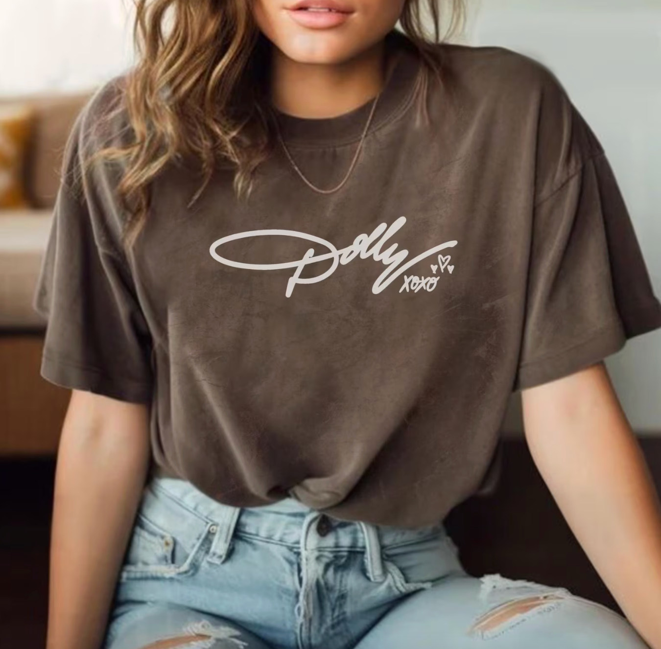 Dolly Graphic Tee