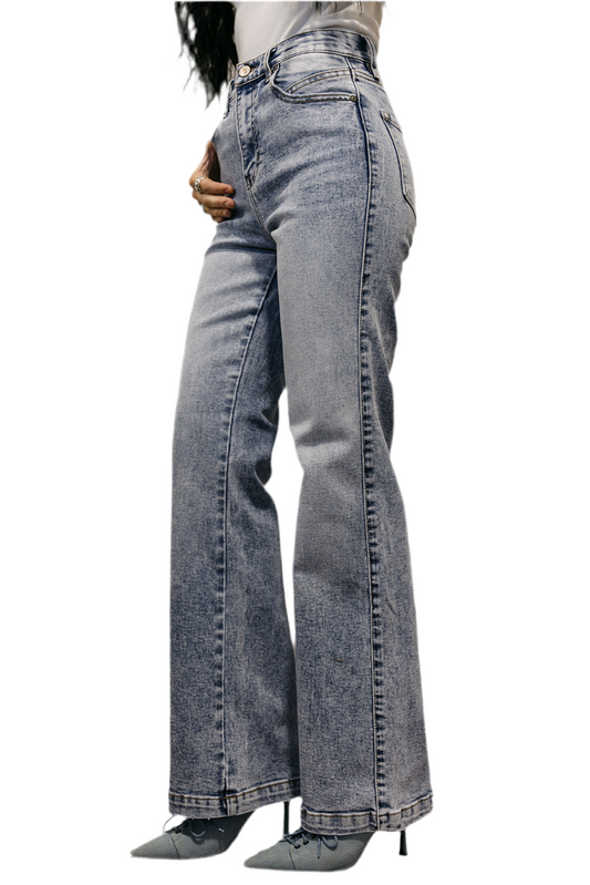 The Beck Kancan Straight Leg Jean
