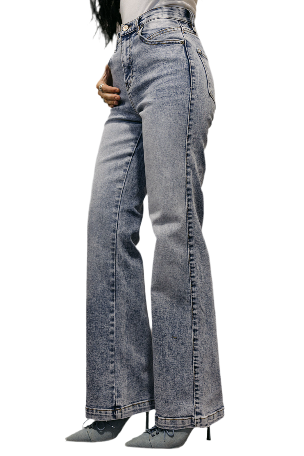 The Beck Kancan Straight Leg Jean