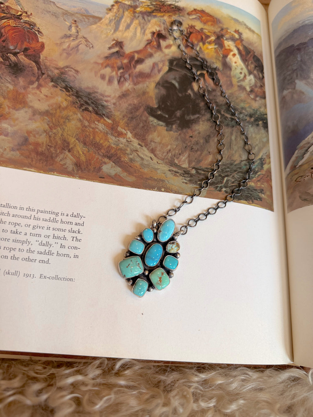 The Avy Necklace
