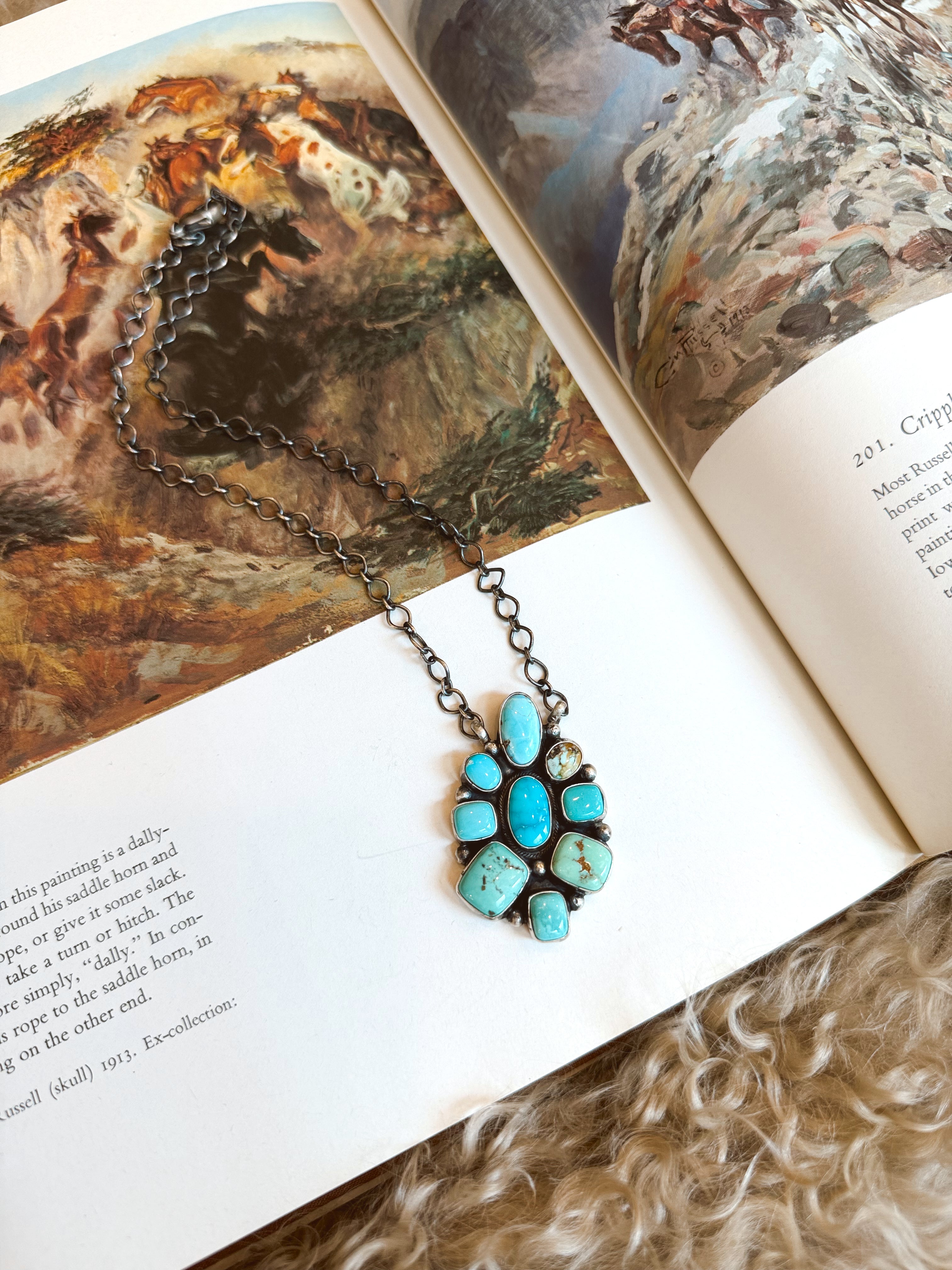 The Avy Necklace