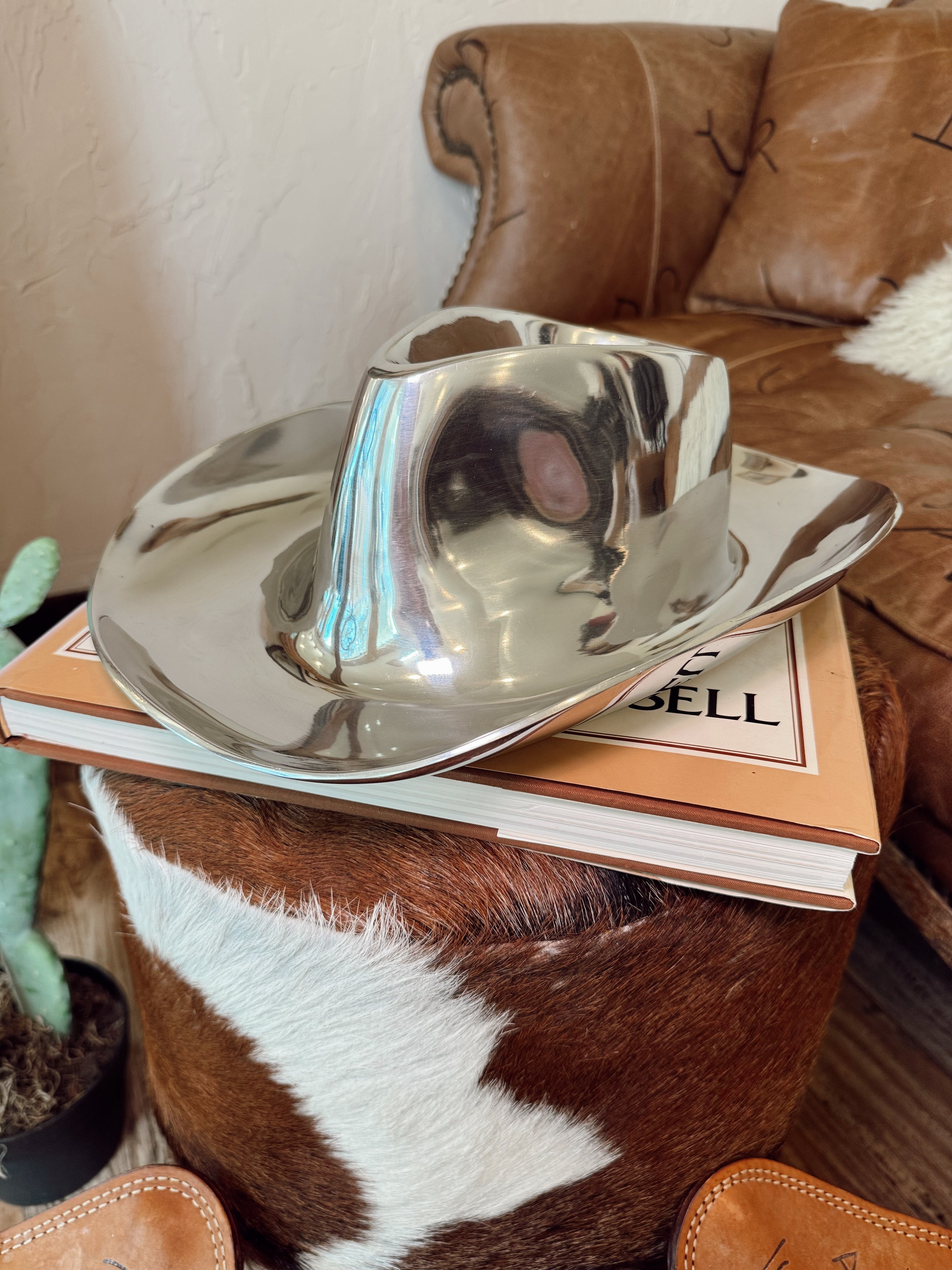 The Ten Gallon Hat Chip & Dip Platter