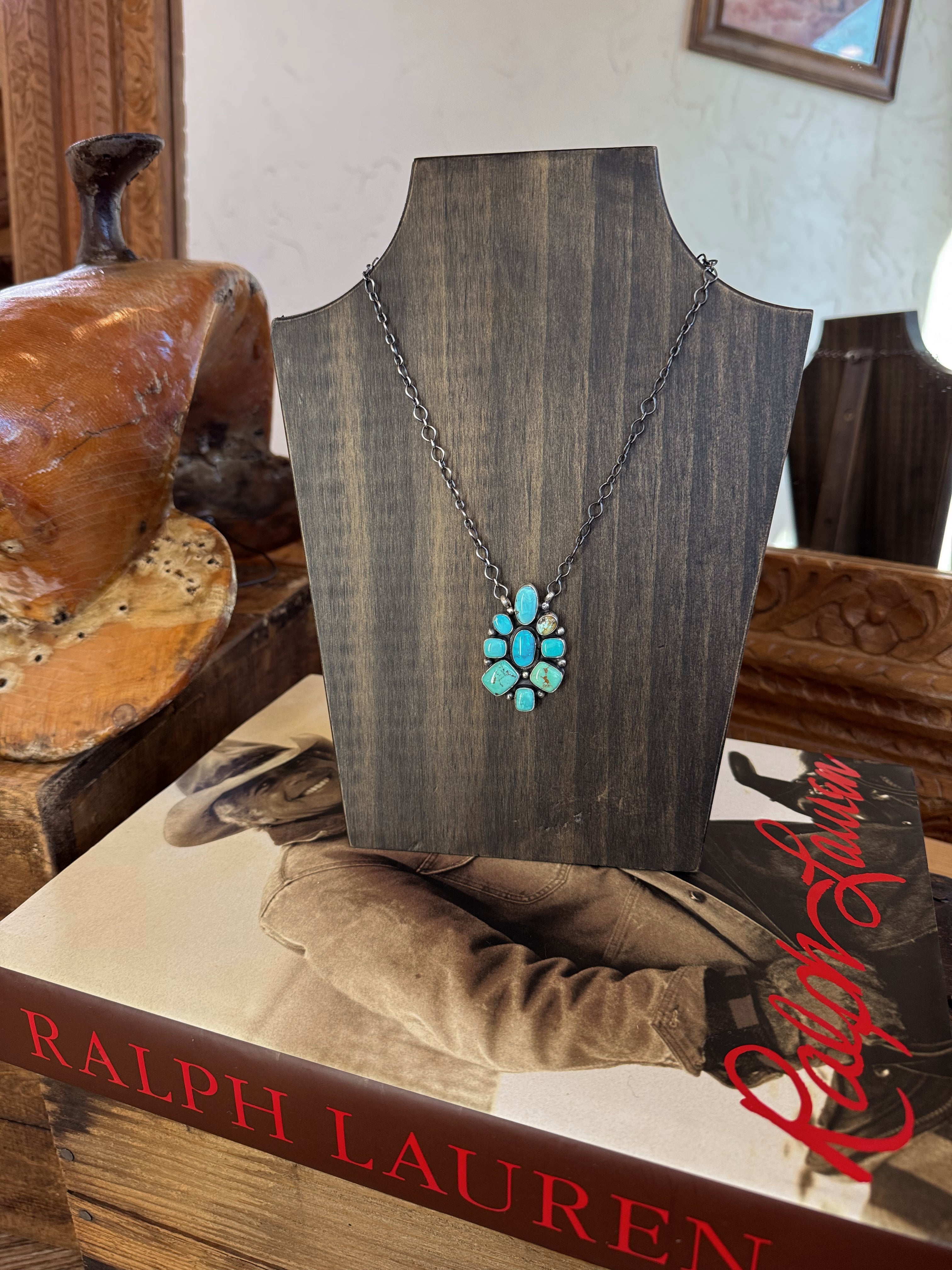 The Avy Necklace