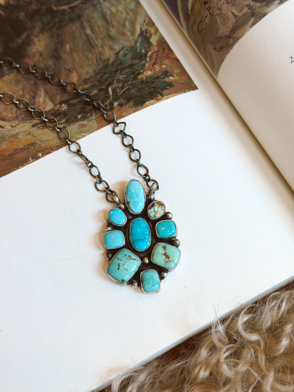 The Avy Necklace