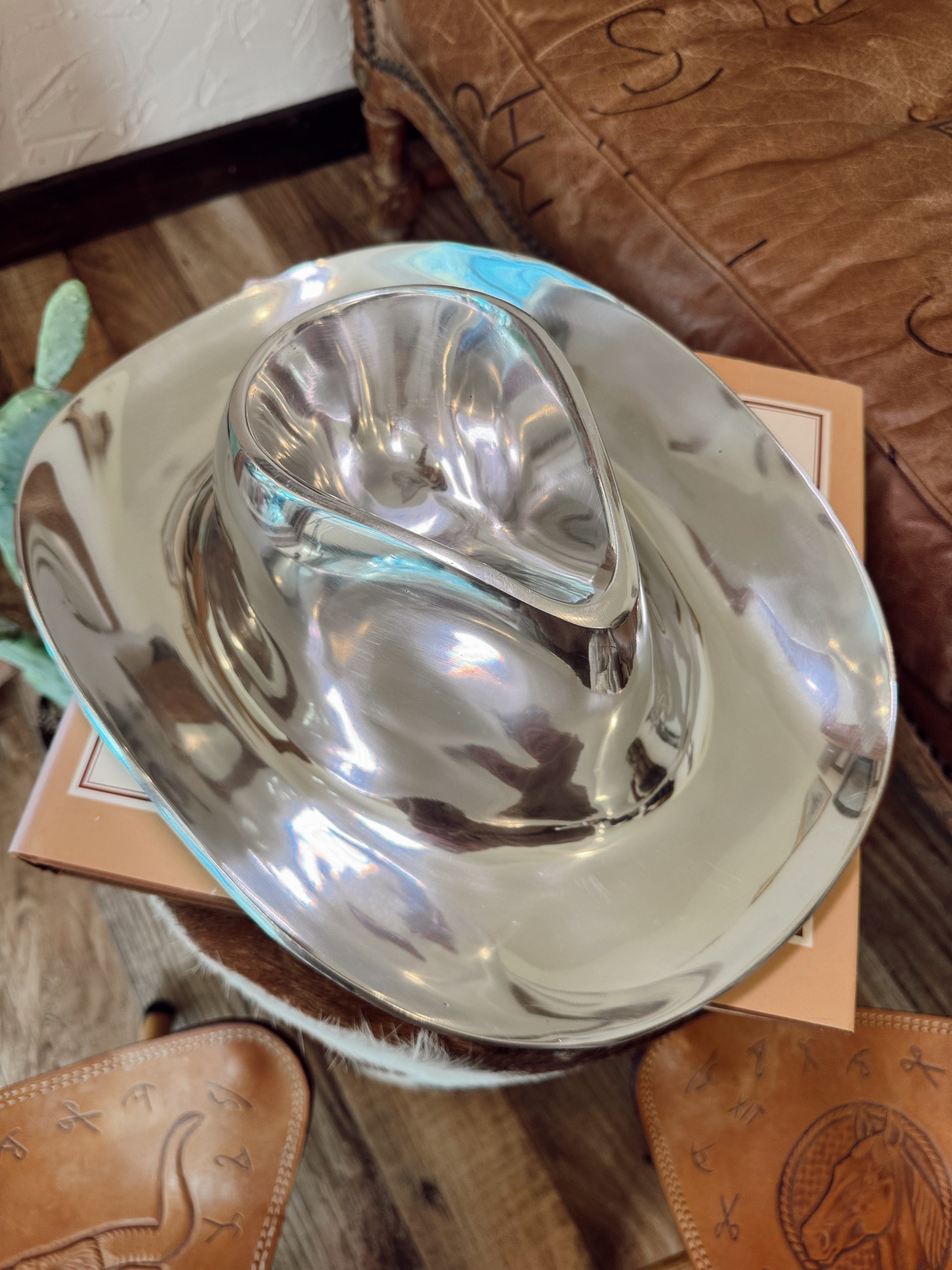 The Ten Gallon Hat Chip & Dip Platter