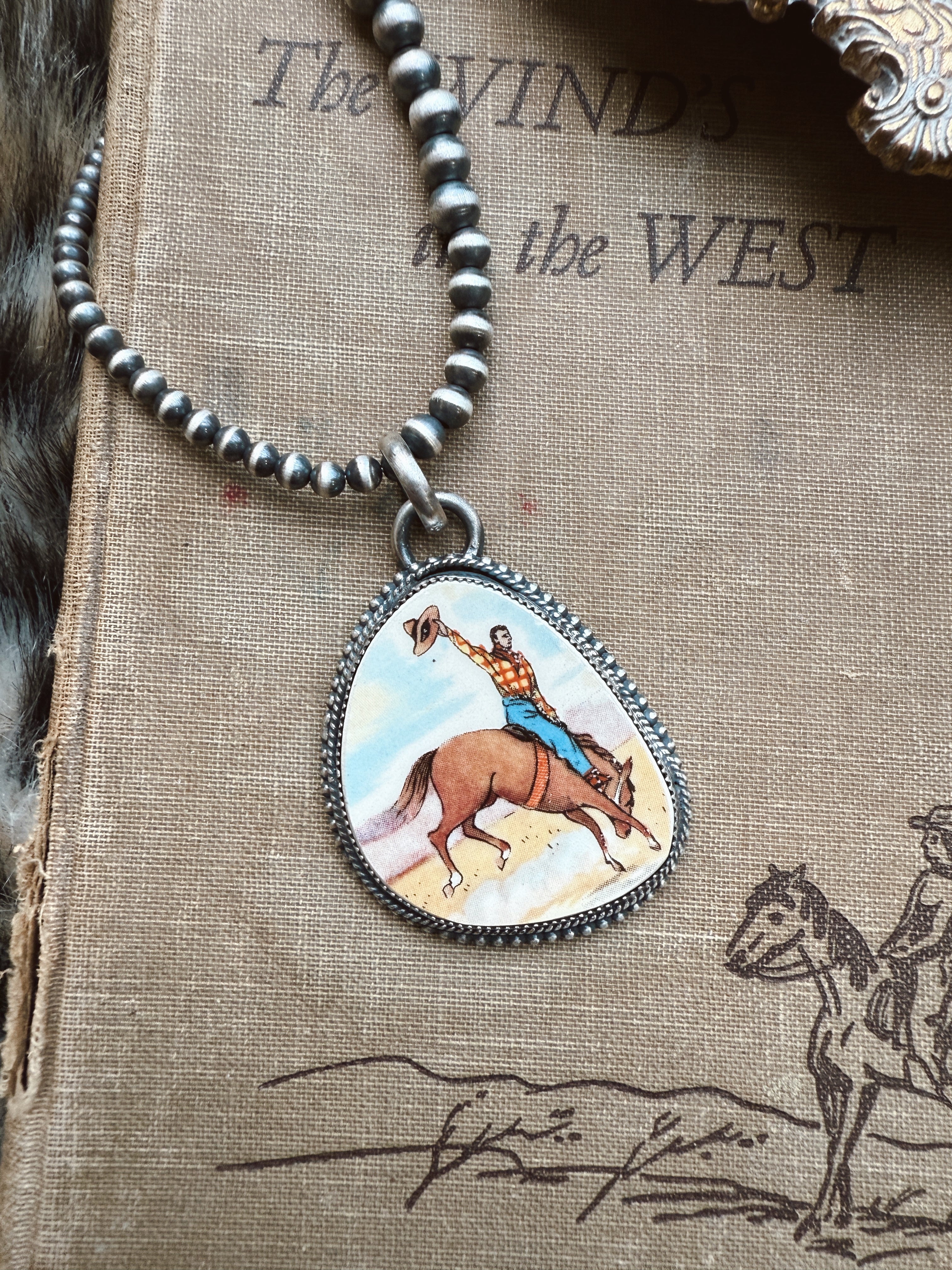 The Lenny Pendant