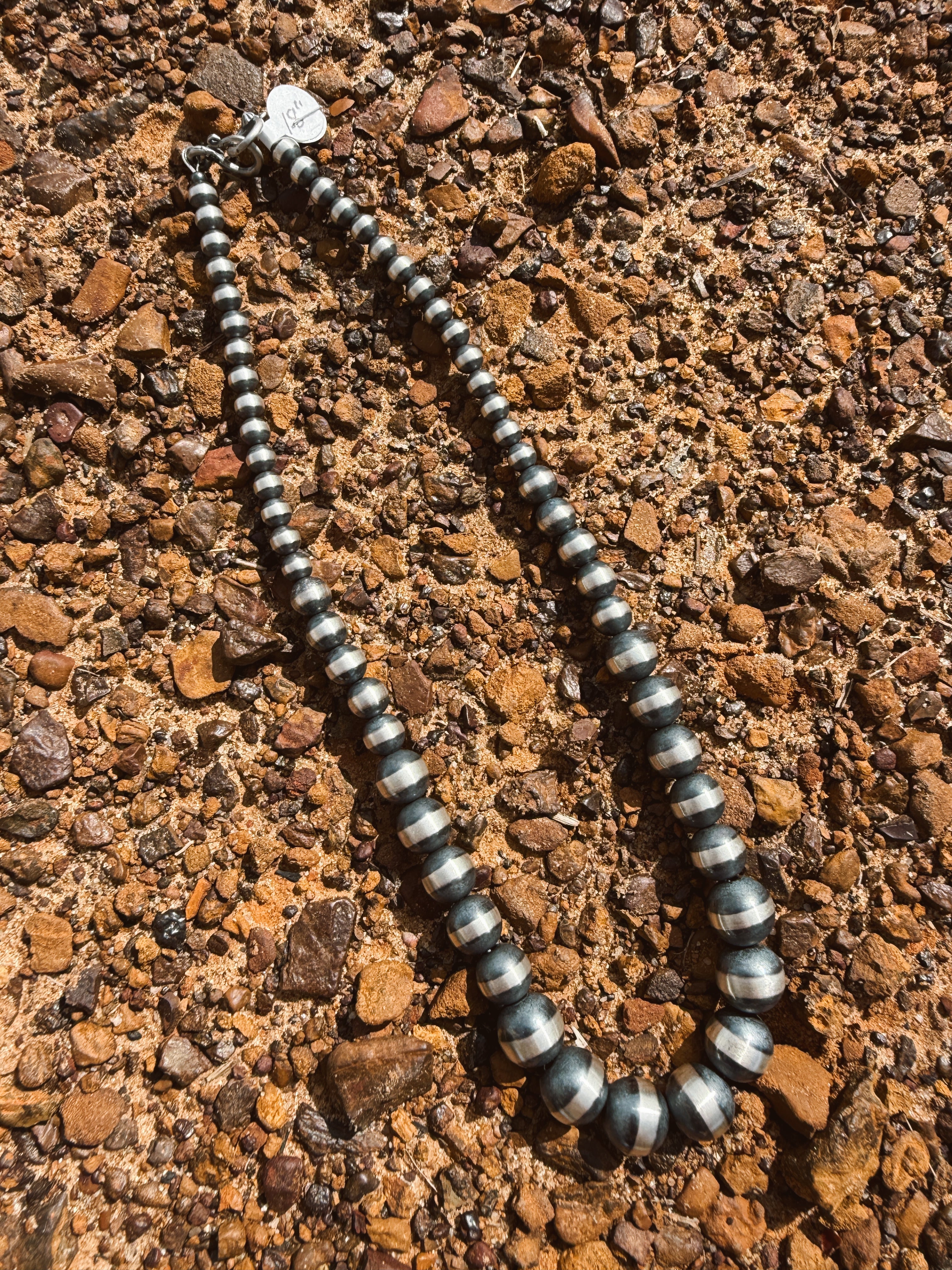 The Sunny Graduated Pearls
