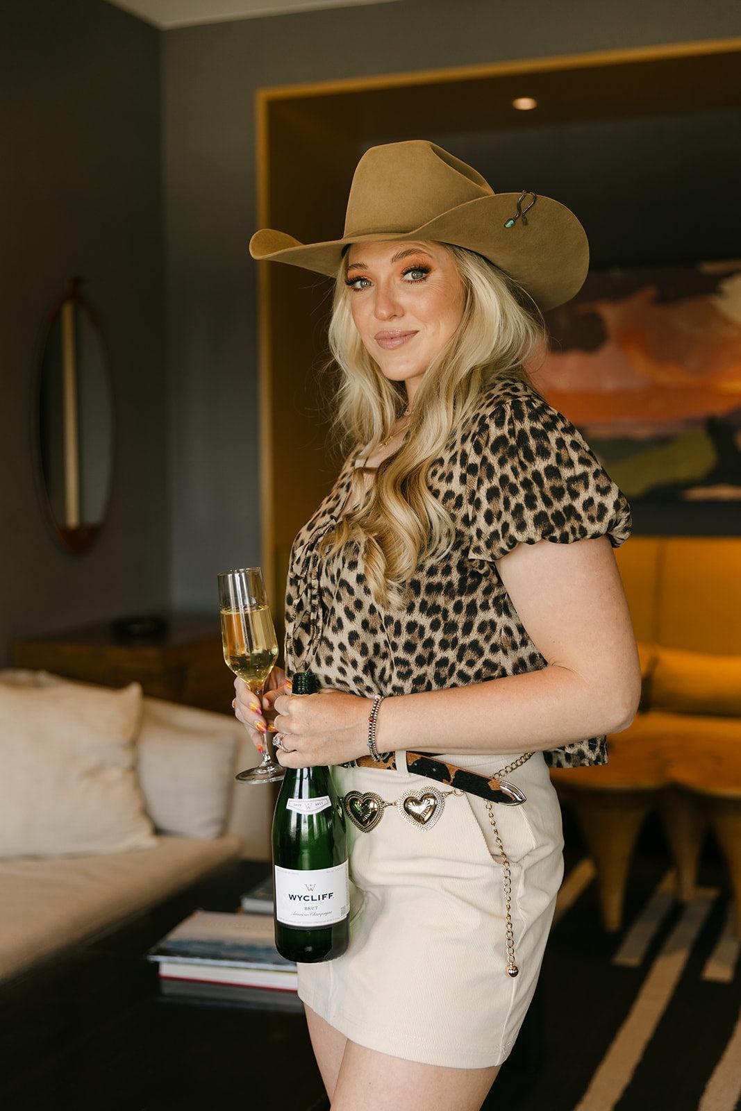 The Hattie Heart Belt in Gold