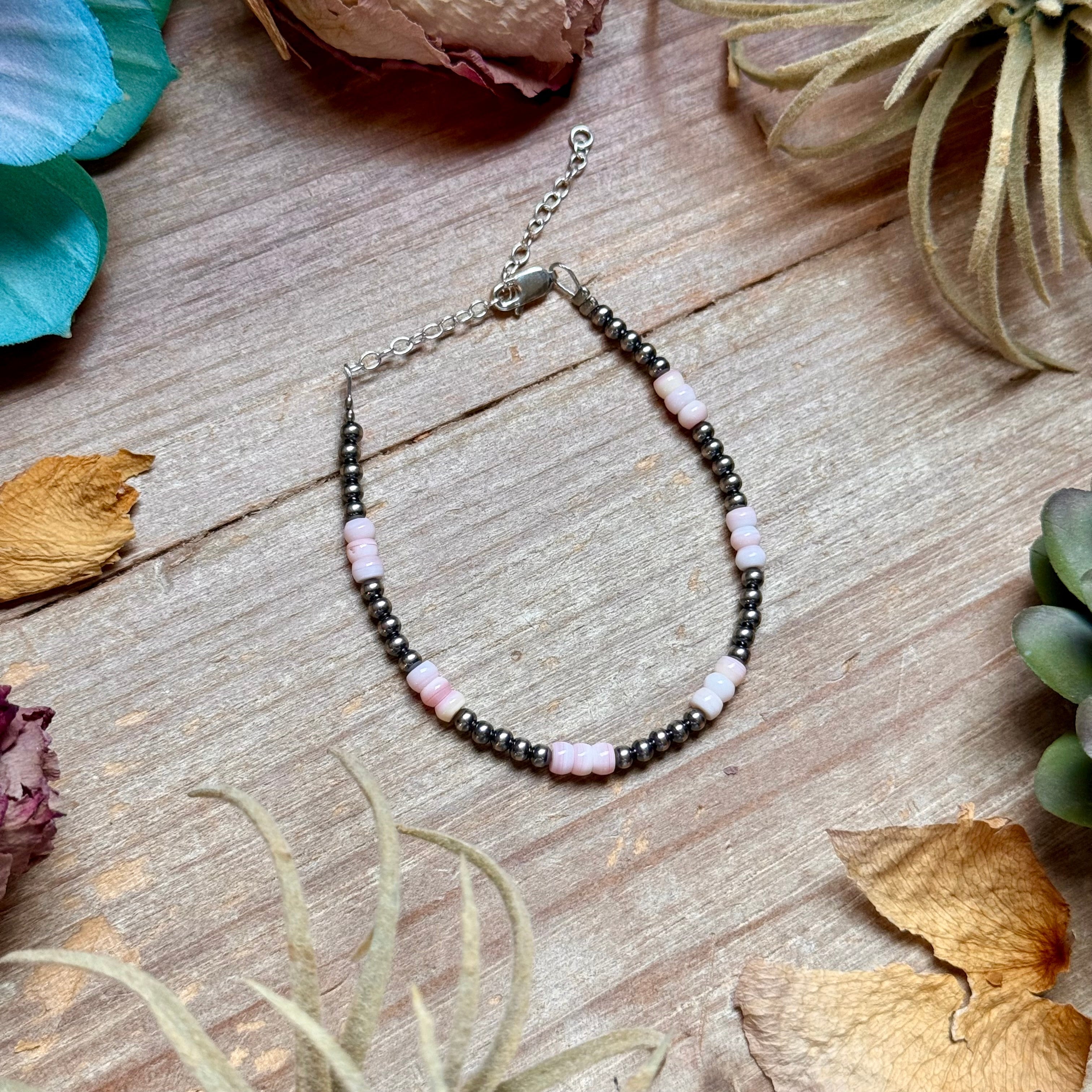 Pink Conch & Sterling Silver Bracelet – 6 1/4"  – 3mm