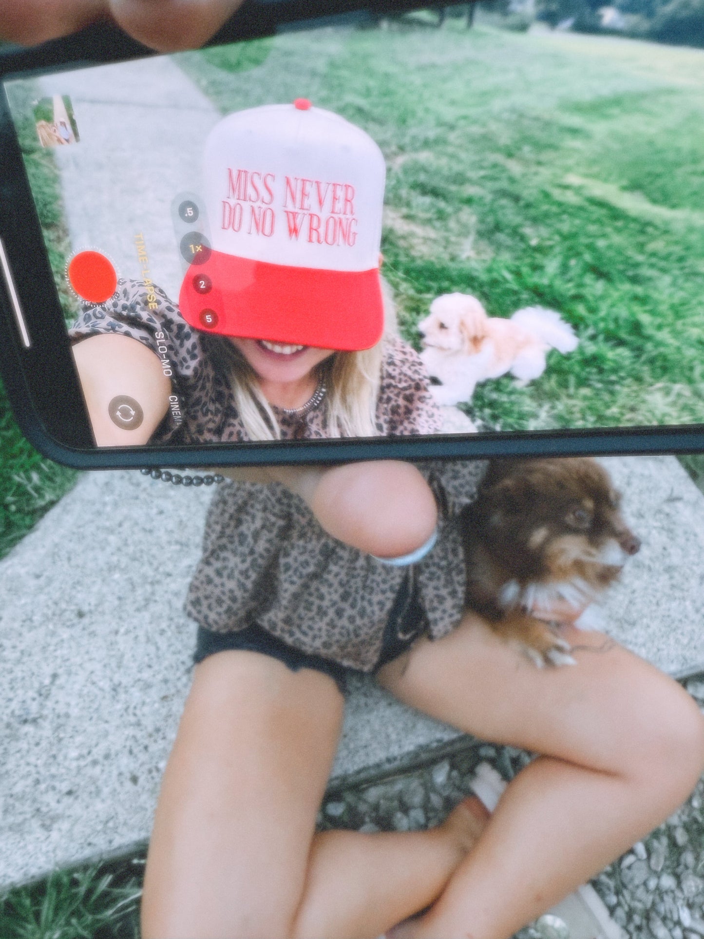 MISS NEVER DO NO WRONG: RED