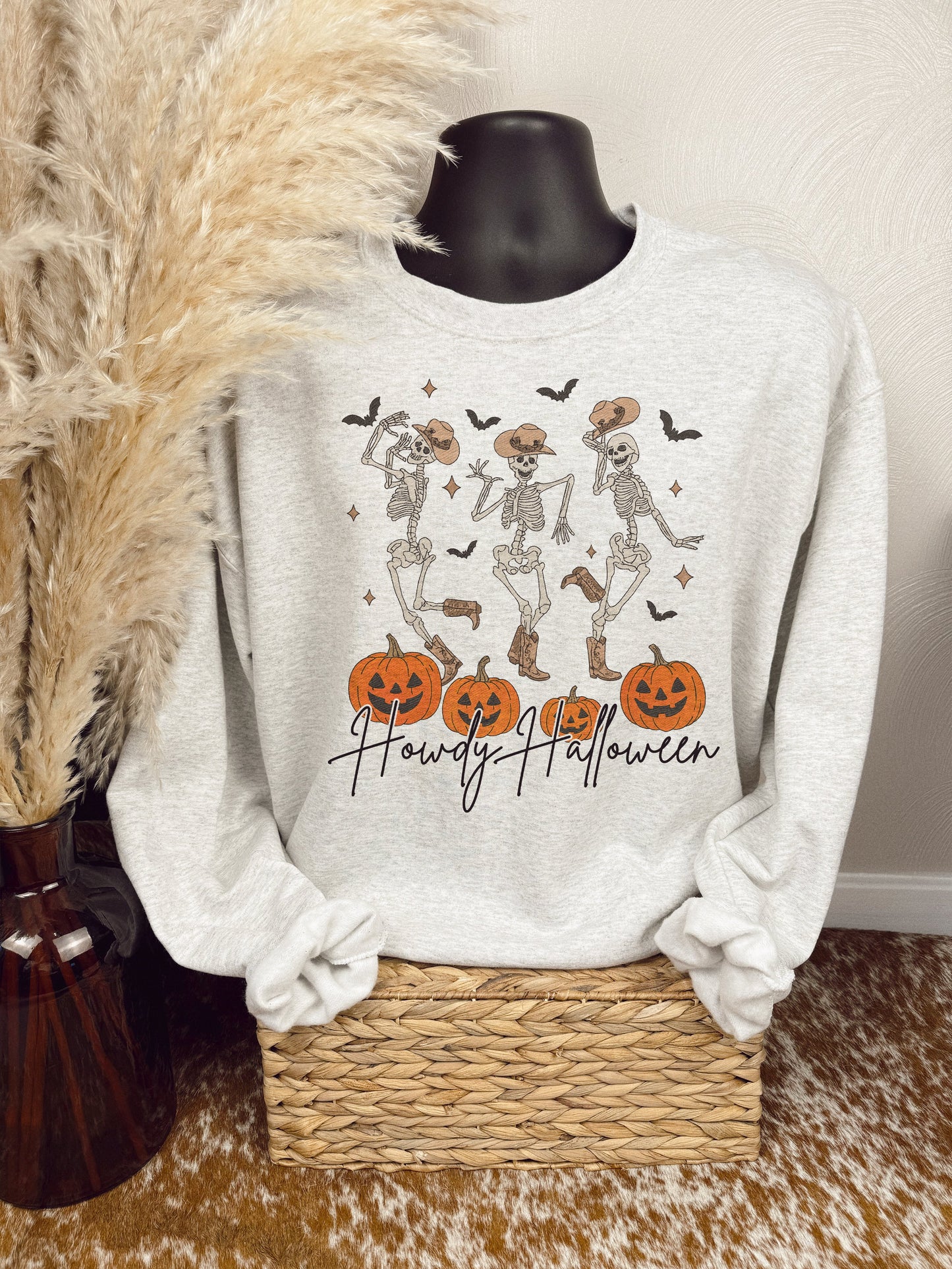 HOWDY HALLOWEEN