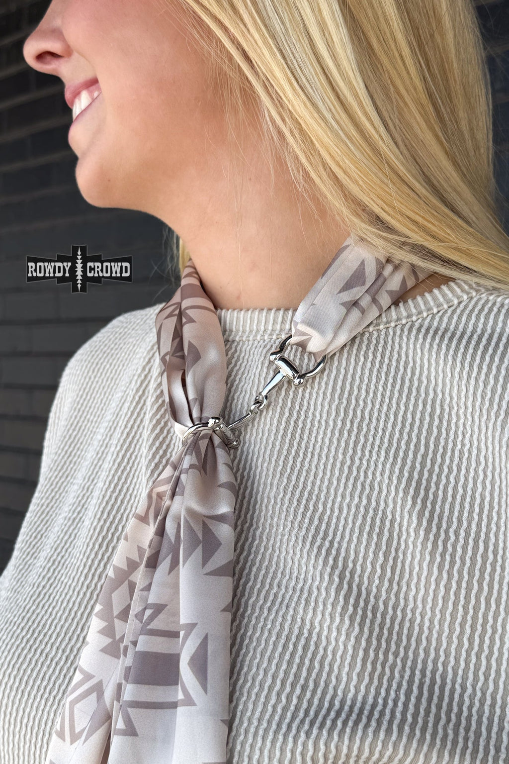 DS Snazzy Snaffle Scarf Slide