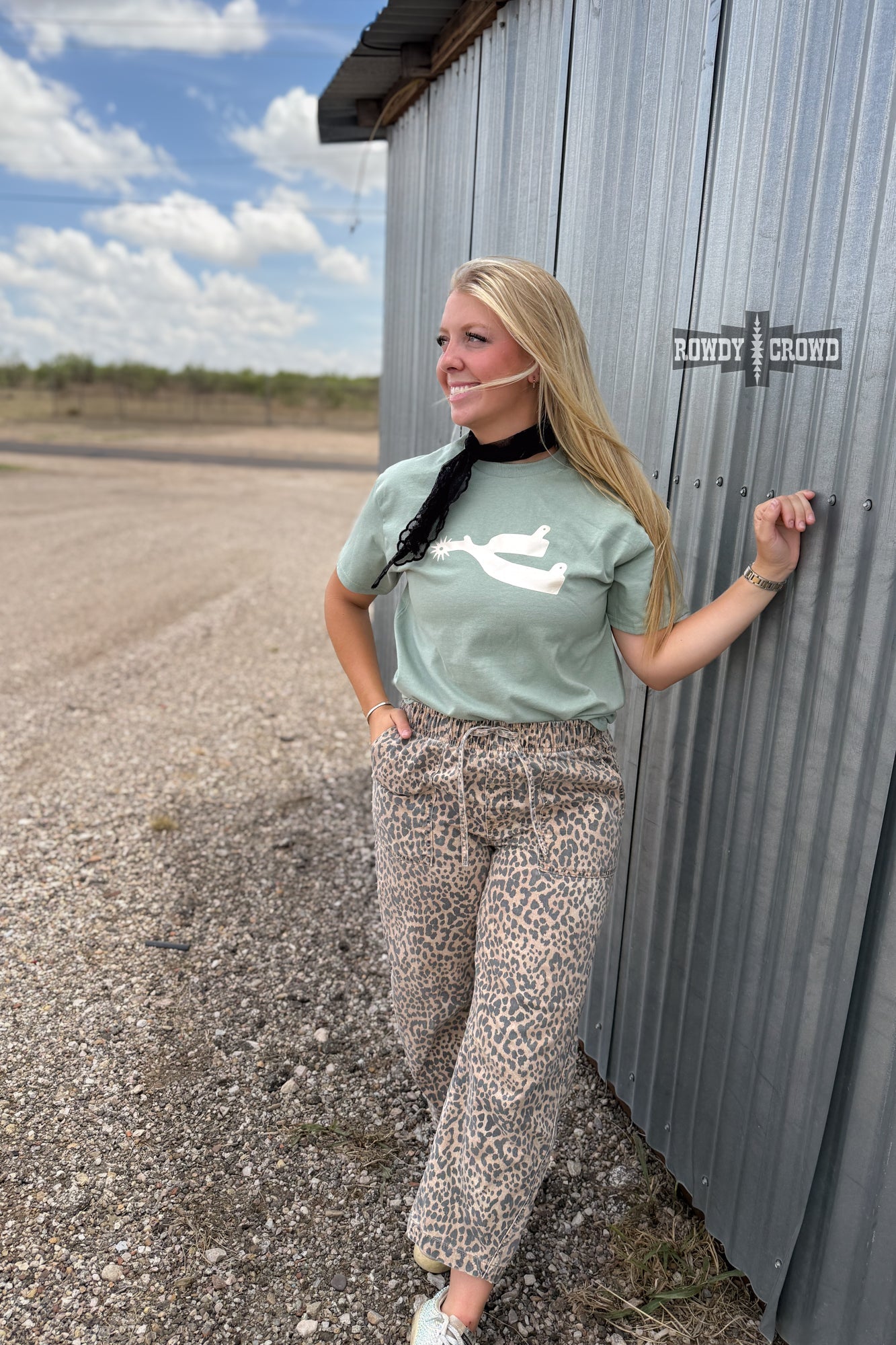 DS Metallic Spur Tee- DESERT GREEN