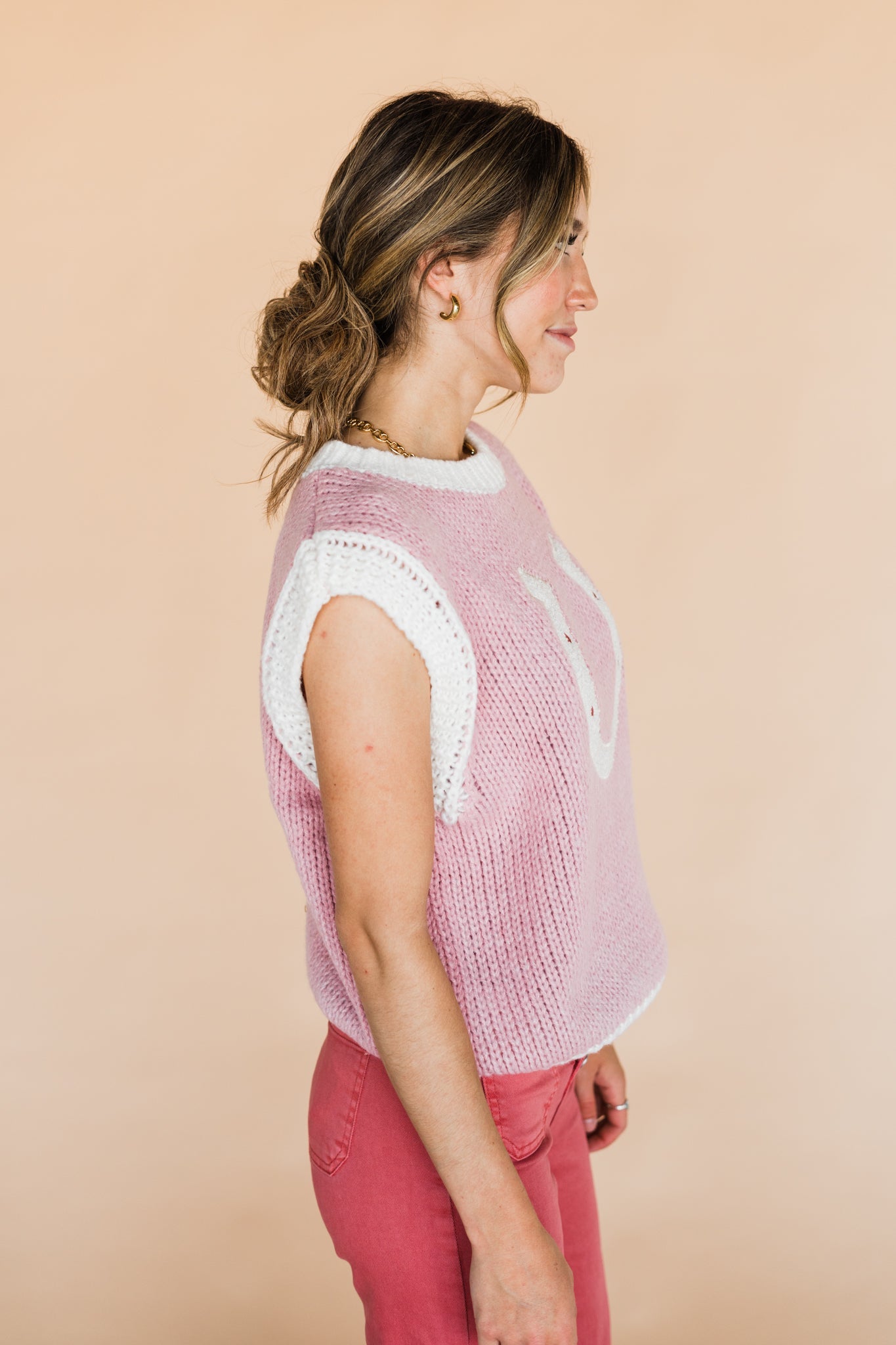 The Woven Horseshoe Sweater Vest in Pink