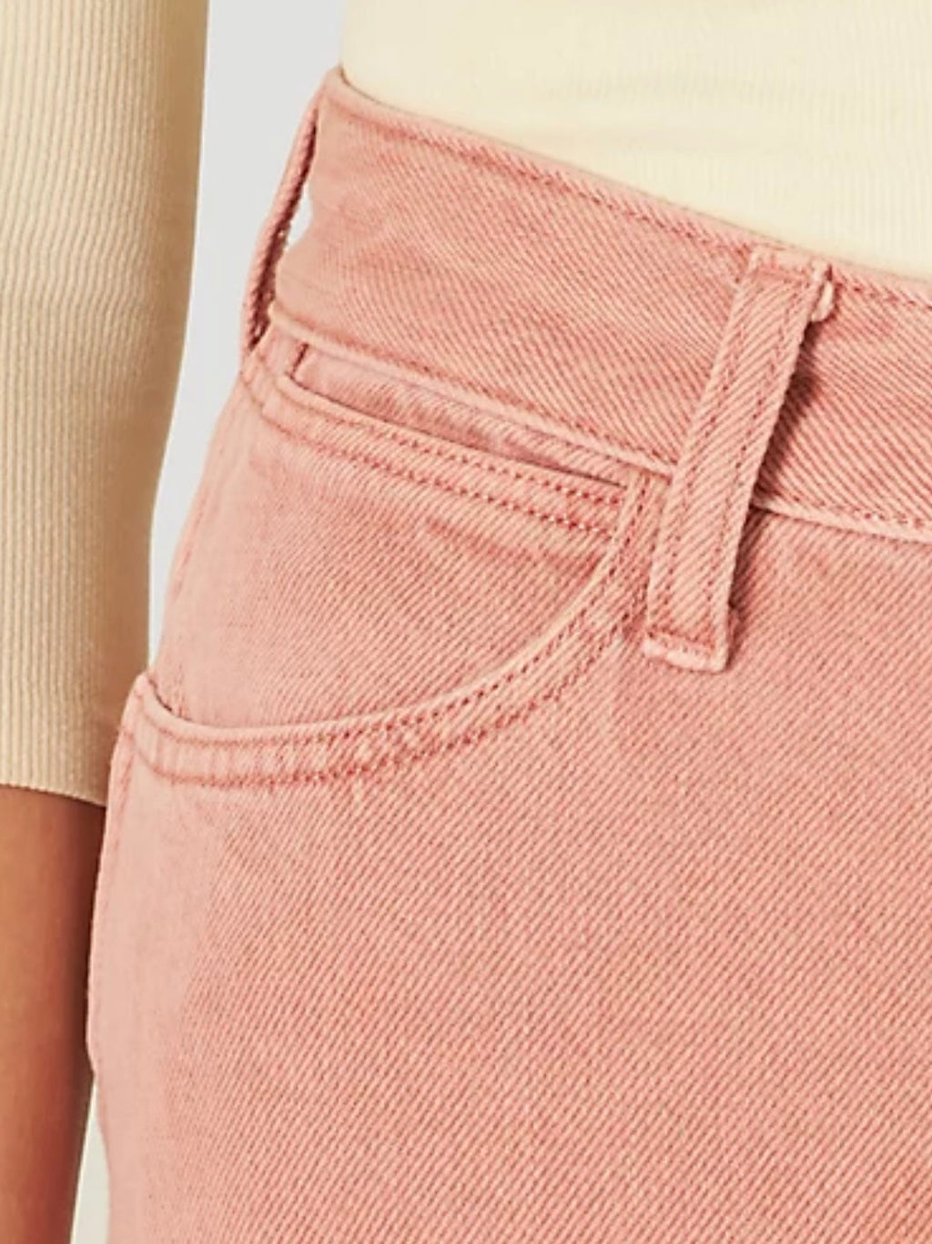 The Wrangler Wanderer 622 Rose Flares