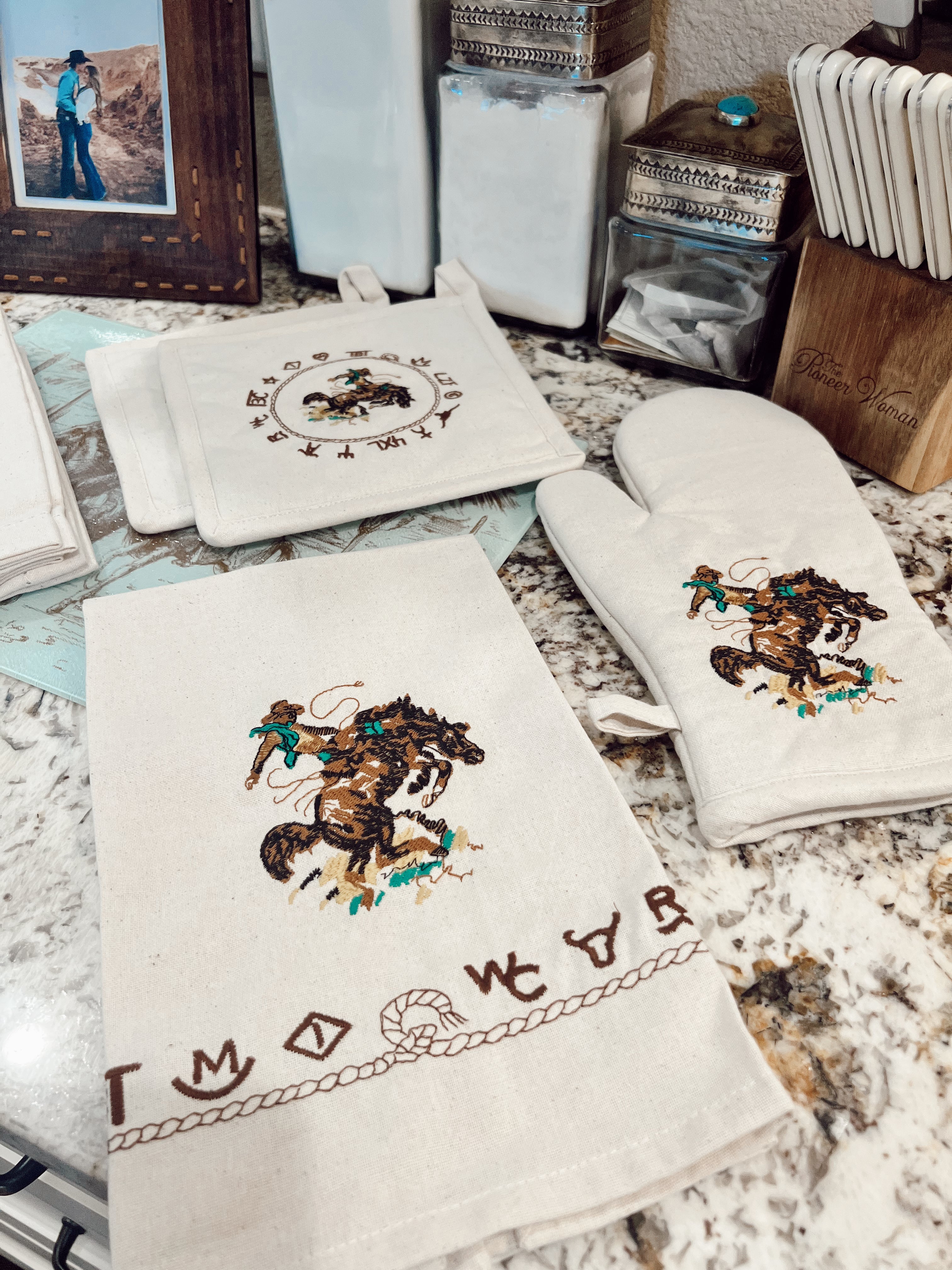 The Bronc Kitchen Towel Set of 2
