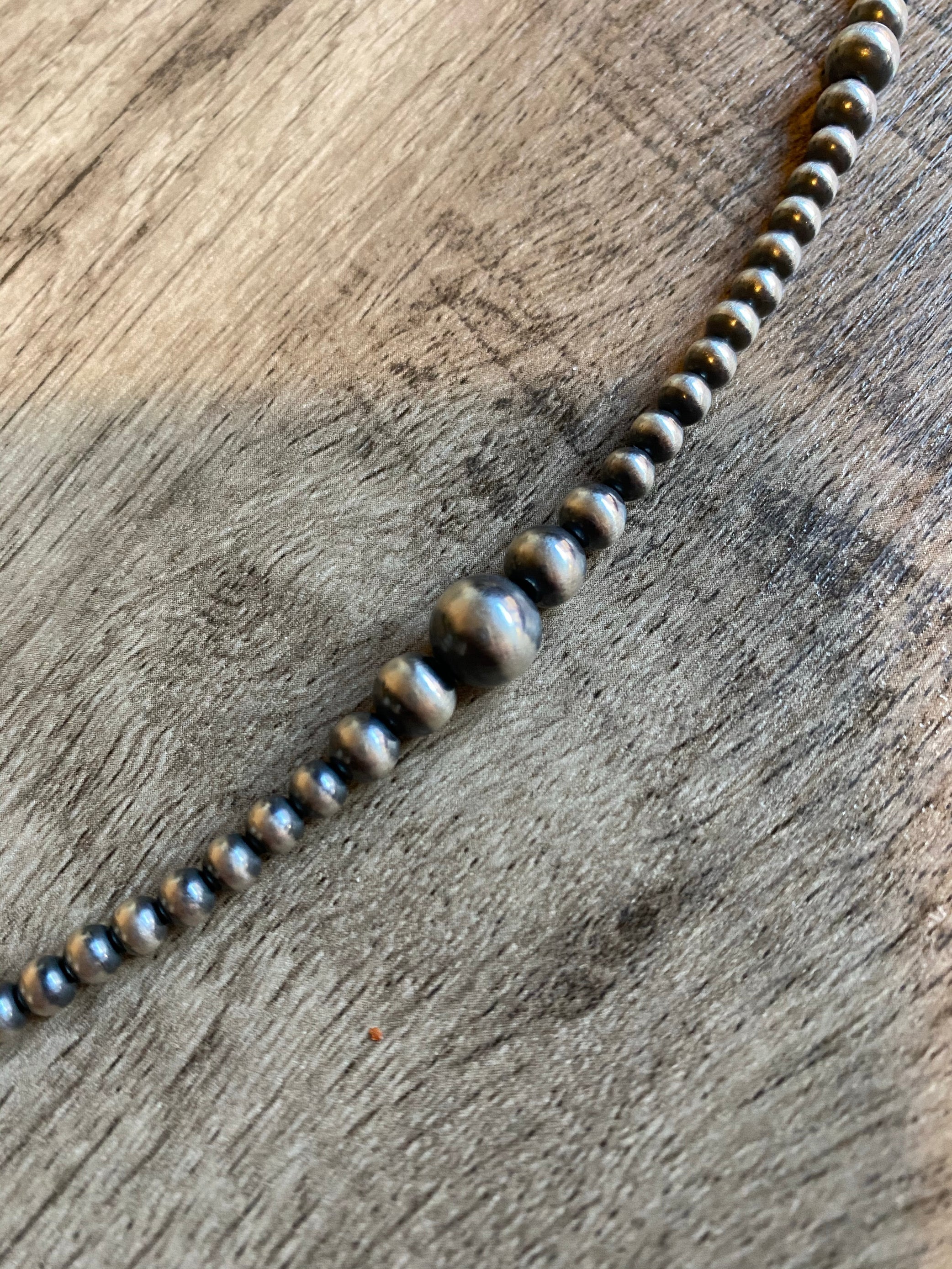 Sterling Silver Graduated Pearl Necklace – 22"
