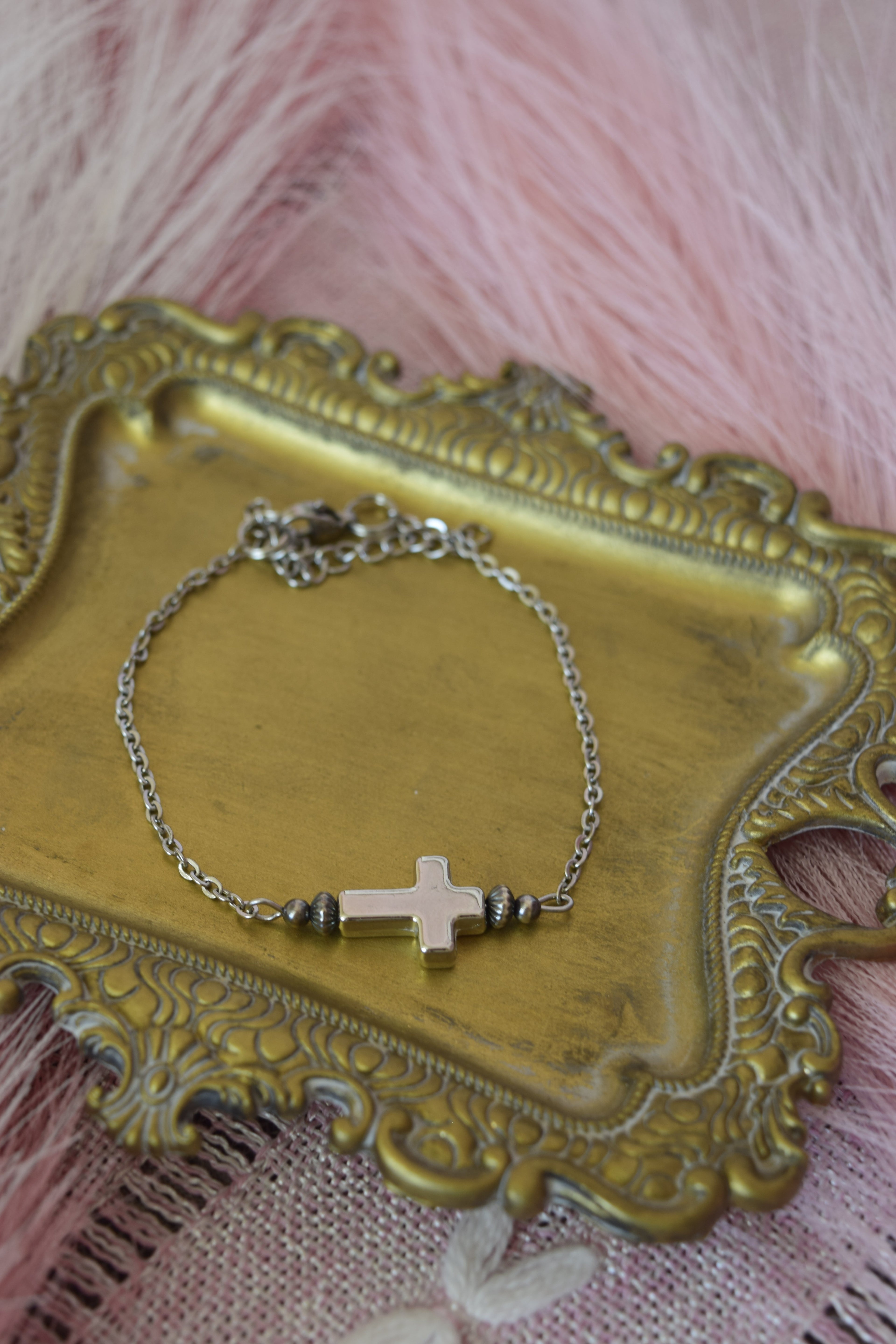 He loves you most bracelet
